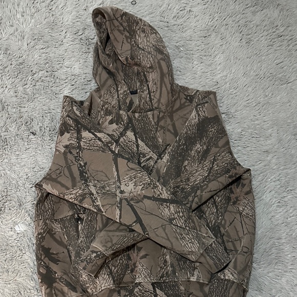 Men’s Hollister Camouflage Hoodie - Picture 2 of 2